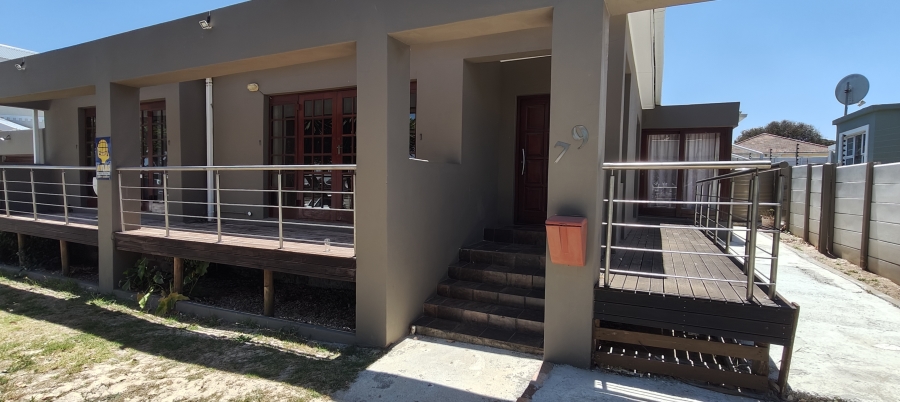 To Let 4 Bedroom Property for Rent in Newton Park Eastern Cape